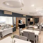 Karat Bed & Breakfast 3*