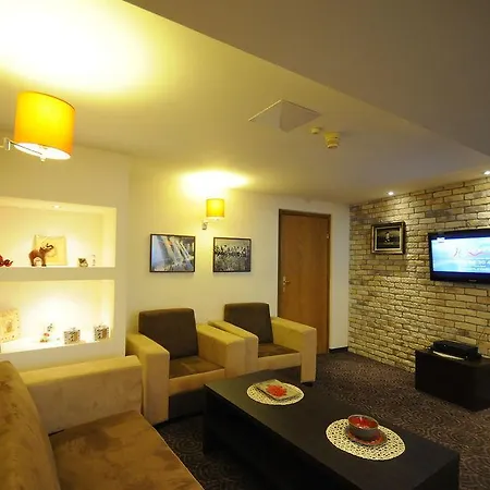 ベッド・アンド・ブレックファスト Karat