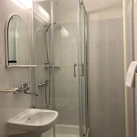 Karat Alojamento de Acomodação e Pequeno-almoço