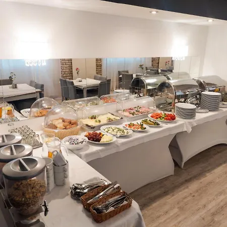 Karat Bed & Breakfast 3*