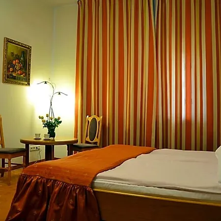 Karat Bed and breakfast Varsovia