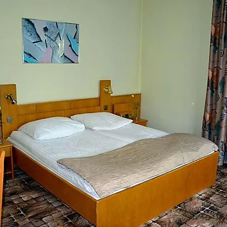 Bed and breakfast Karat 3*
