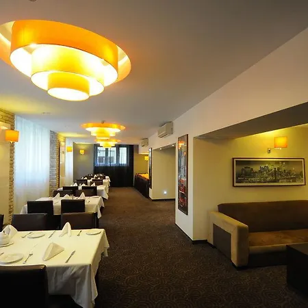 Karat Bed and breakfast 3*