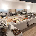 Karat Bed & Breakfast 3*
