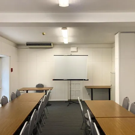 Karat לינה וארוחת בוקר